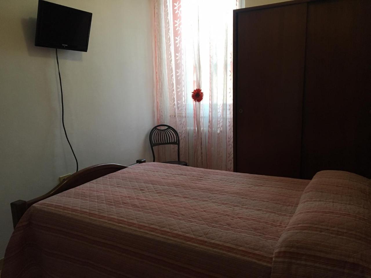 Hotel La Torretta Foligno Eksteriør bilde