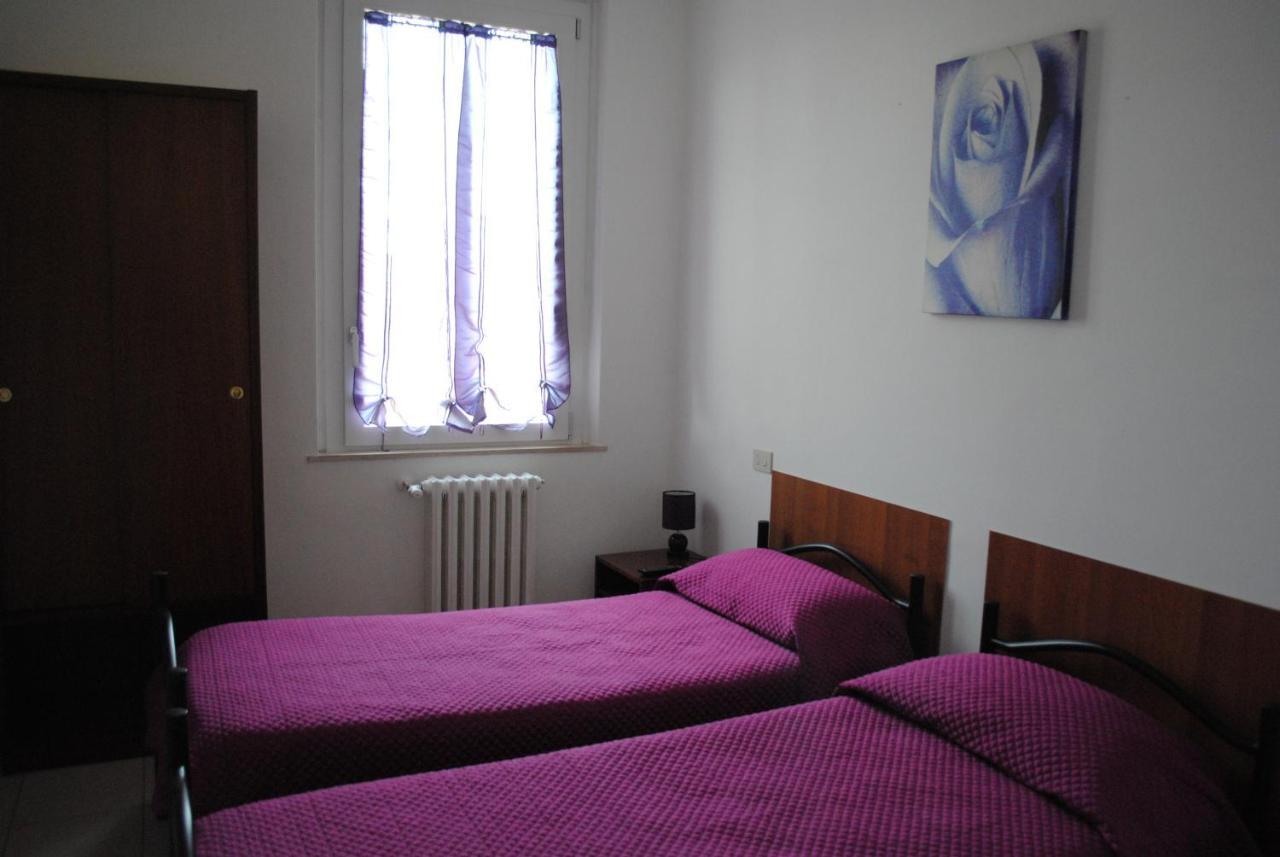 Hotel La Torretta Foligno Eksteriør bilde